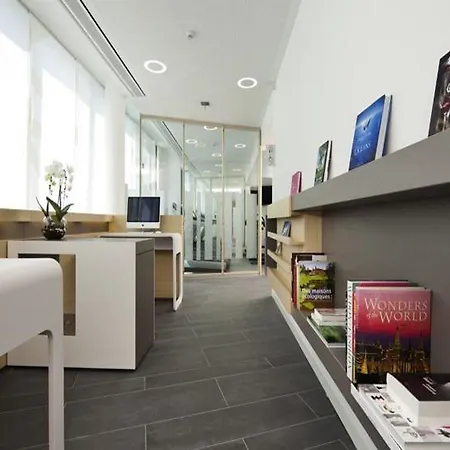 Novotel Hotel 4*