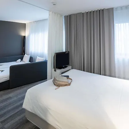 Novotel Hotel 4*